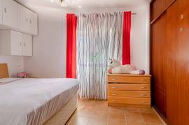 2 Bedroom Apartment + Annex with 1 Bedroom, 1 Office and 1 Bathroom, with Large Backyard, in Almádena - Lagos