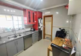 Townhouse T2+2 with Pool and off road parking.