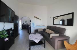 Renovated 2 bedroom apartment located in the Vila Magna Building in Albufeira