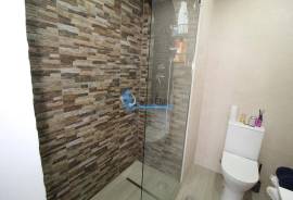 Renovated 2 bedroom apartment located in the Vila Magna Building in Albufeira