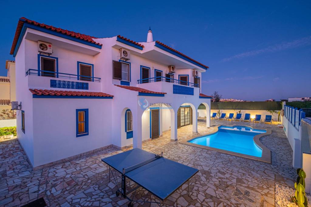 Exclusive 6 Bedroom Villa for Sale in Albufeira-São Rafael