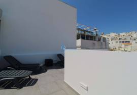 Restaurant for sale, with a renovated apartment in Duplex, above - Sold together