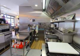 Restaurant for sale, with a renovated apartment in Duplex, above - Sold together