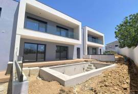 Luxury 4 Bedroom Villas with Private Pool in Exclusive Condominium, Cascais