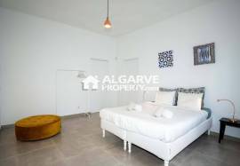 4-bedroom traditional style villa in Loulé with a pool and views over the Algarve coast