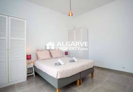 4-bedroom traditional style villa in Loulé with a pool and views over the Algarve coast