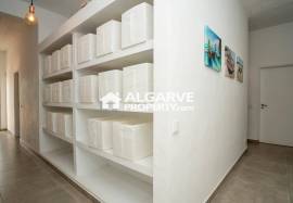 4-bedroom traditional style villa in Loulé with a pool and views over the Algarve coast