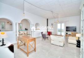 4-bedroom traditional style villa in Loulé with a pool and views over the Algarve coast