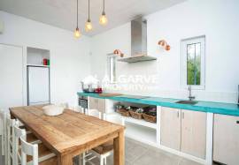 4-bedroom traditional style villa in Loulé with a pool and views over the Algarve coast
