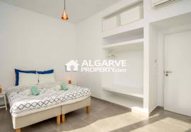4-bedroom traditional style villa in Loulé with a pool and views over the Algarve coast