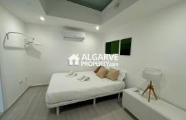 Renovated 3 bedroom villa, in a quiet area close to the beach and marina in Vilamoura, Algarve