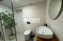 Renovated 3 bedroom villa, in a quiet area close to the beach and marina in Vilamoura, Algarve