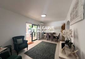Charming 2+1 bedroom townhouse overlooking the golf course and near the Marina in Vilamoura, Algarve