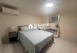 Charming 2+1 bedroom townhouse overlooking the golf course and near the Marina in Vilamoura, Algarve