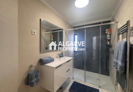 Charming 2+1 bedroom townhouse overlooking the golf course and near the Marina in Vilamoura, Algarve
