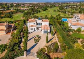 Exceptional 4-Bedroom Villa with Pool & Golf Course Views | Vale da Pinta Golf, Lagoa