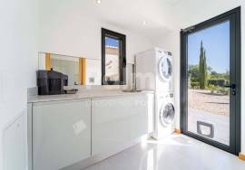 Exceptional 4-Bedroom Villa with Pool & Golf Course Views | Vale da Pinta Golf, Lagoa
