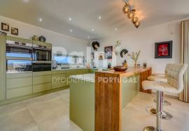 Contemporary 3+1 Bedroom Villa with Heated Pool & Panoramic Views | São Bartolomeu de Messines
