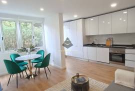 T3 in rua João Ortigão Ramos, Benfica