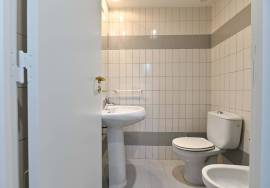 2 Bedroom Apartment | Refurbished | Balcony | Storage and parking | Blessed | Xabregas