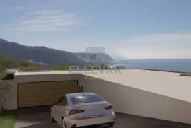 PLOT OF LAND WITH SEA VIEWS IN GAULA