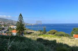 PLOT OF LAND WITH SEA VIEWS IN GAULA