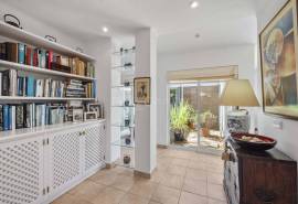 Carvoeiro – 4-bedroom charming villa very private with pool and mature gardens in a big plot
