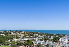 Albufeira – Beachside Apartments with Sea Views, Terraces and Pool