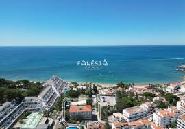 ONLY 130 METRES FROM OURA BEACH, TOP FLOOR ON A DEAD-END STREET