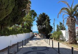 ONLY 130 METRES FROM OURA BEACH, TOP FLOOR ON A DEAD-END STREET