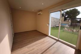 Charming detached house with swimming pool, chill-out area and views in Monte Bello Urbanization