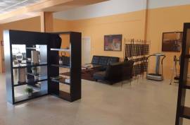 We sell a beautiful warehouse in Crevillente