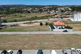 Terreno em Carrazedo de Montenegro e Curros de 301,00 m²