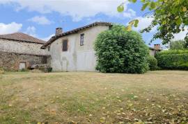 For Sale 5 Bedroom House with Houses to Renovate - St Christophe - 16