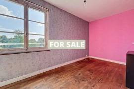 Detached House to Renovate with Garden