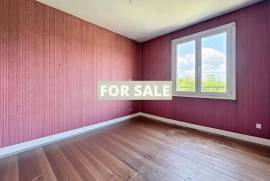 Detached House to Renovate with Garden