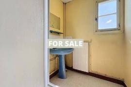 Detached House to Renovate with Garden
