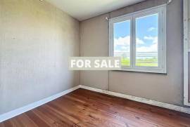 Detached House to Renovate with Garden