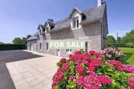 Detached Country House with Open Views