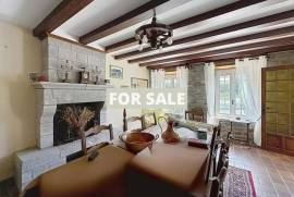Detached Country House with Open Views