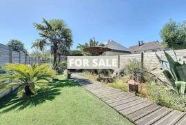 Upmarket House in Coastal Resort