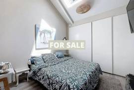 Upmarket House in Coastal Resort