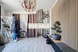 Upmarket House in Coastal Resort