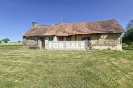 Detached Country House with Outbuilding and Open View