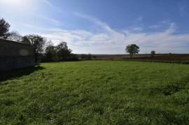 Large Barn in the Countryside to Develop