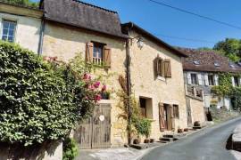 Pretty Character Cottage, Ideal Holiday Home