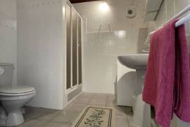 Pretty Character Cottage, Ideal Holiday Home
