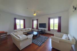 Detached Country House with Swimming Pool and Landscaped Garden