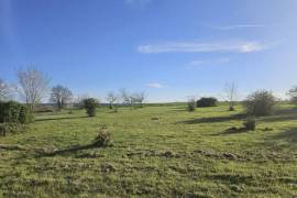 Detached Country House with Pool and Open Views
