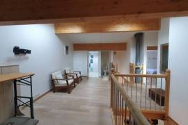 Detached Country House with Pool and Open Views